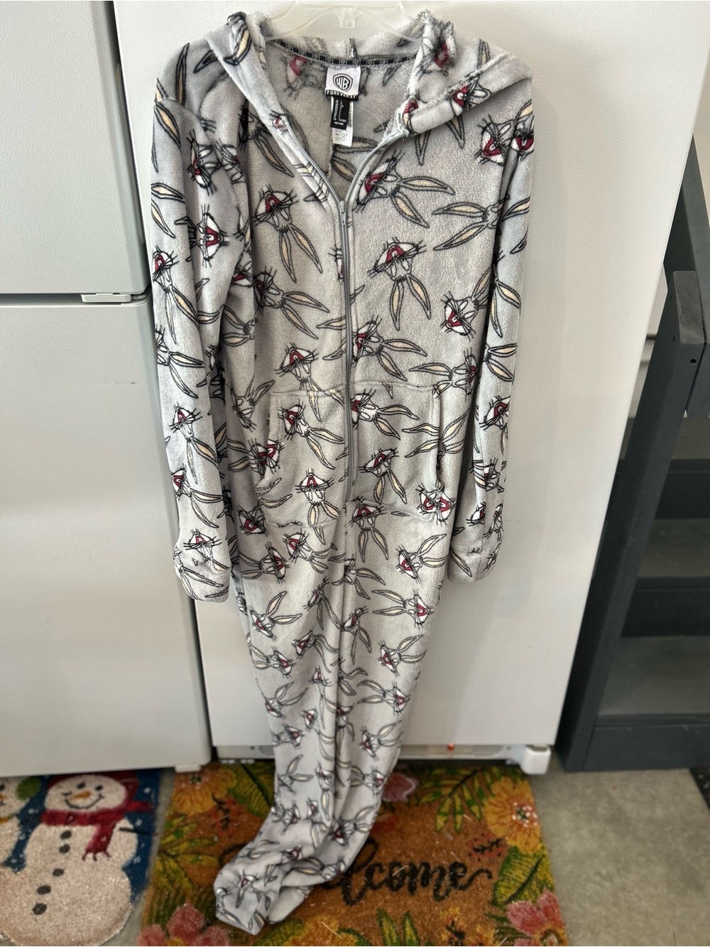 Forever 21 fleece Bugs Bunny zip up onesie with hood, size large